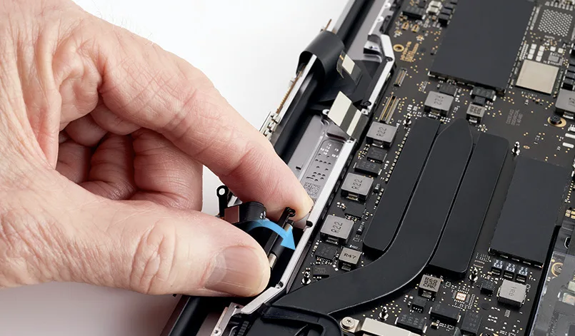MacBook Pro (13-inch, M1, 2020)-repair9